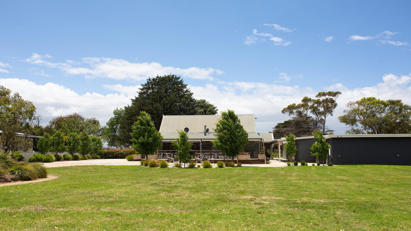 Mawarra Functions — landscaped grounds